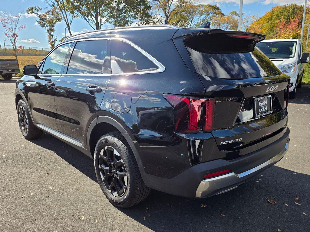 used 2025 Kia Sorento car, priced at $32,740