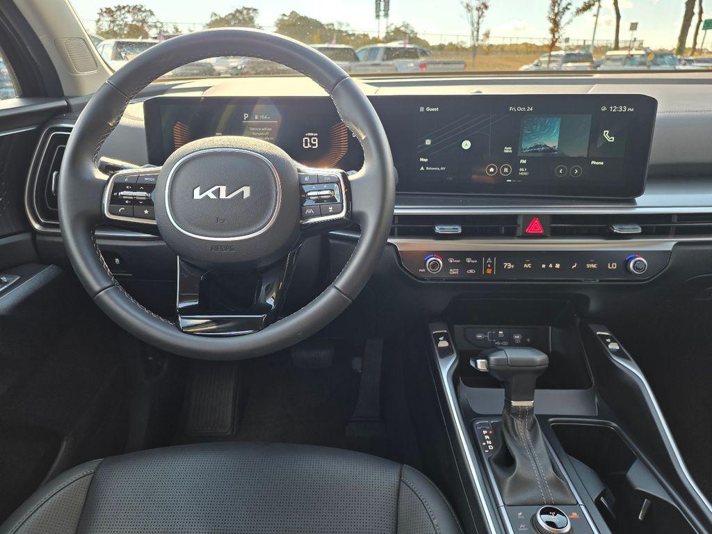 used 2025 Kia Sorento car, priced at $32,740
