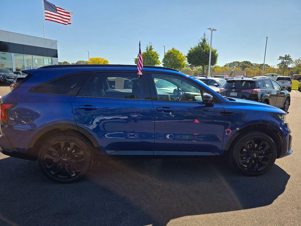 used 2022 Kia Sorento car, priced at $22,617