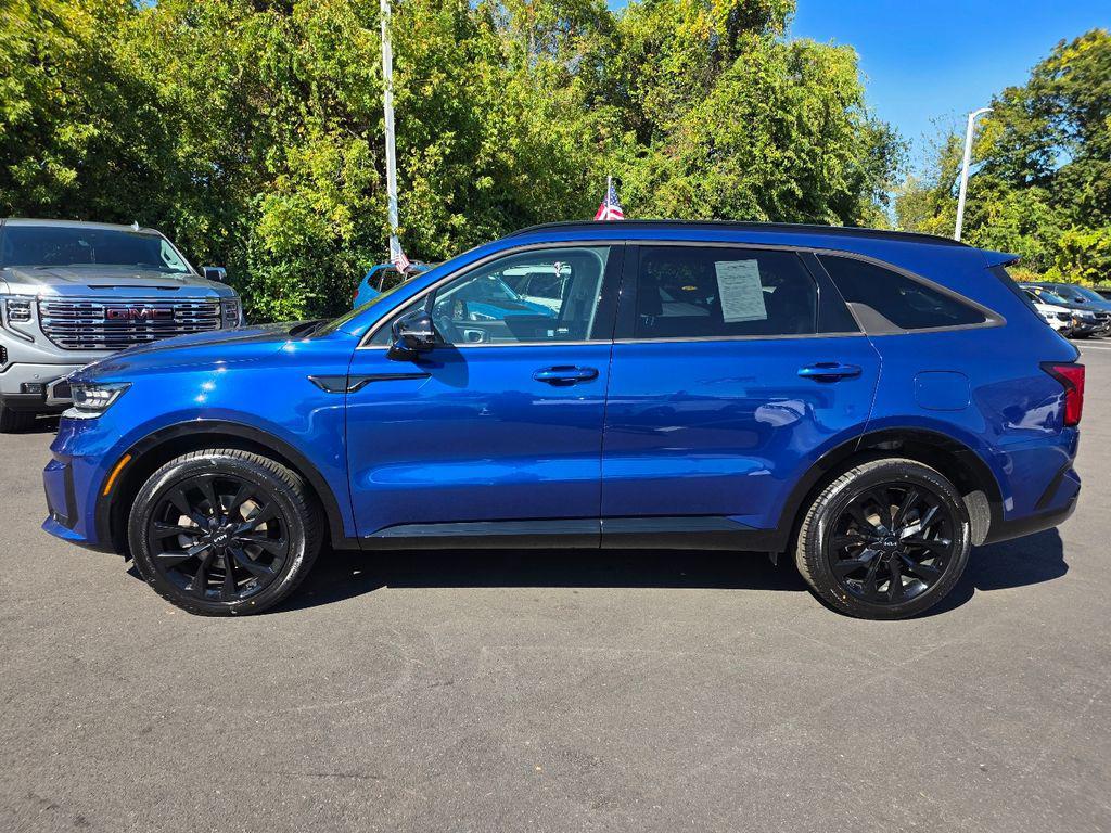 used 2022 Kia Sorento car, priced at $22,617