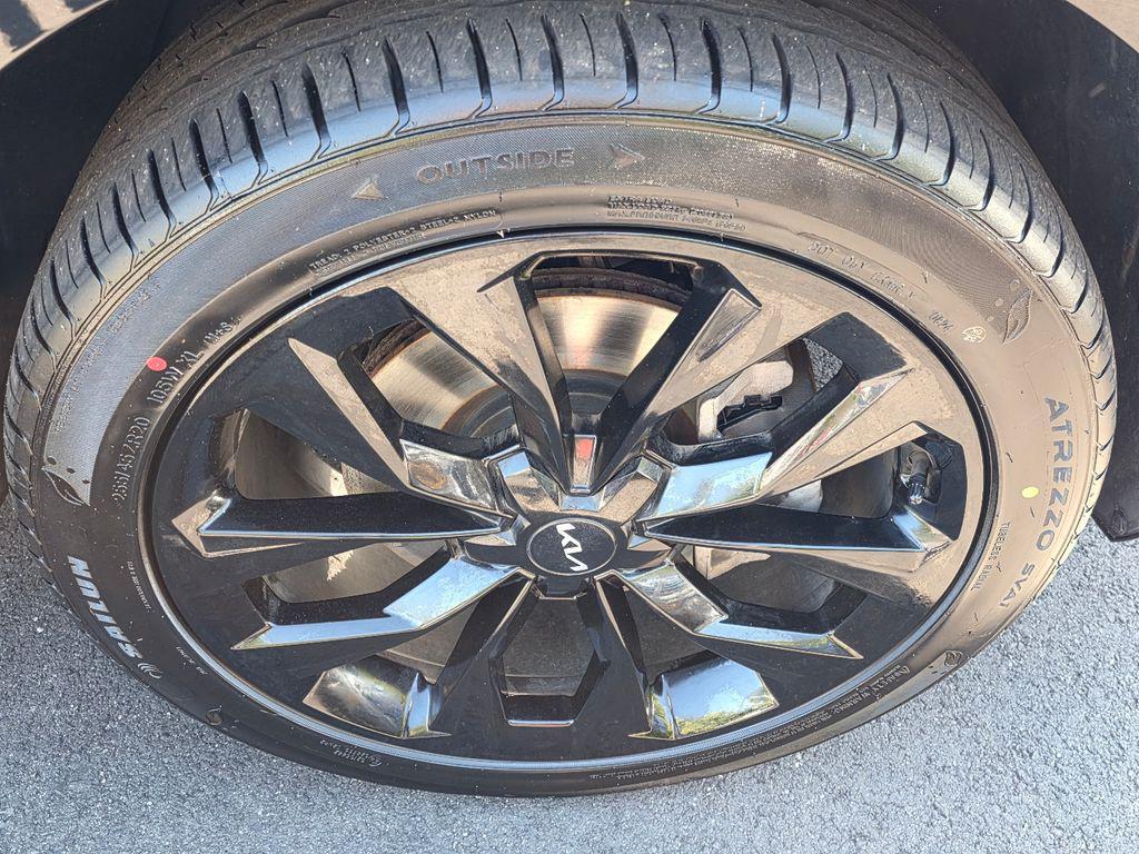 used 2022 Kia Sorento car, priced at $22,617