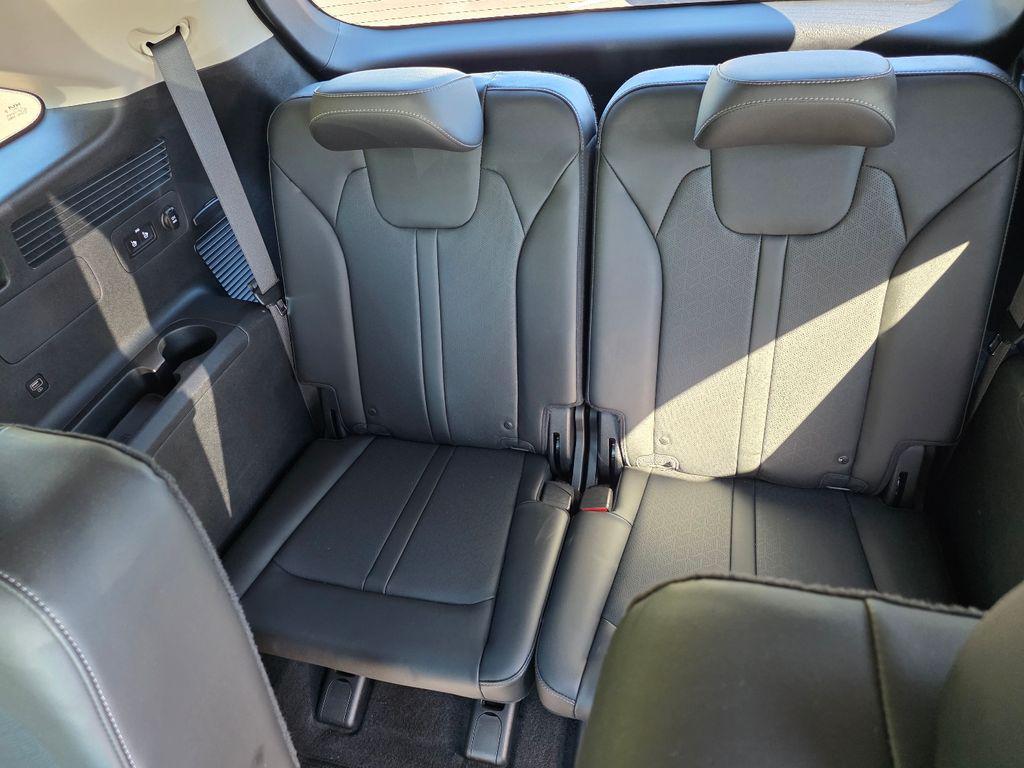 used 2022 Kia Sorento car, priced at $22,617