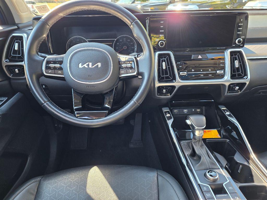 used 2022 Kia Sorento car, priced at $22,617