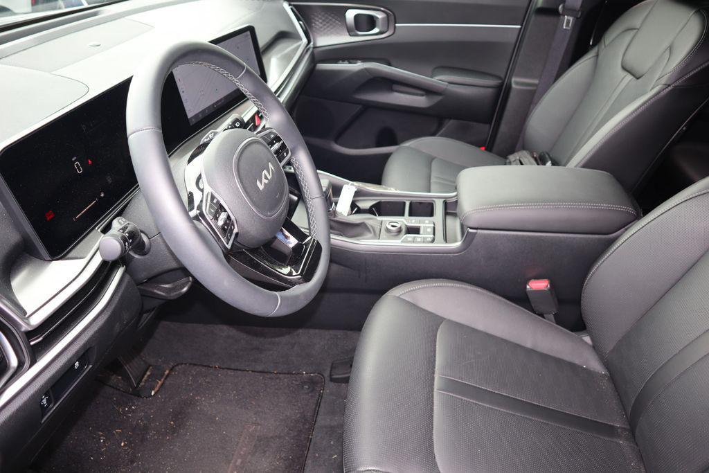 used 2025 Kia Sorento car, priced at $32,410
