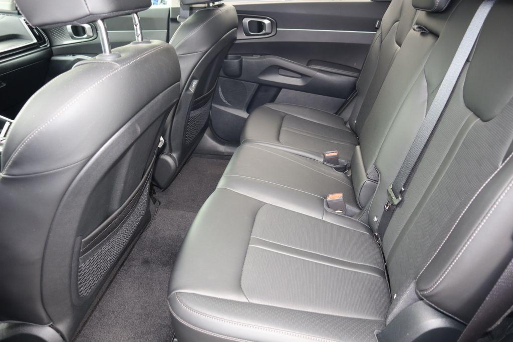 used 2025 Kia Sorento car, priced at $32,410