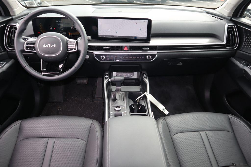 used 2025 Kia Sorento car, priced at $32,410