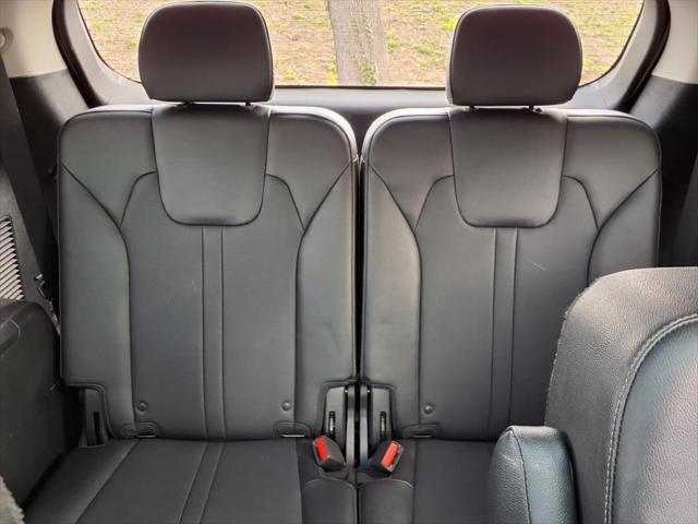 used 2022 Kia Sorento car, priced at $29,962