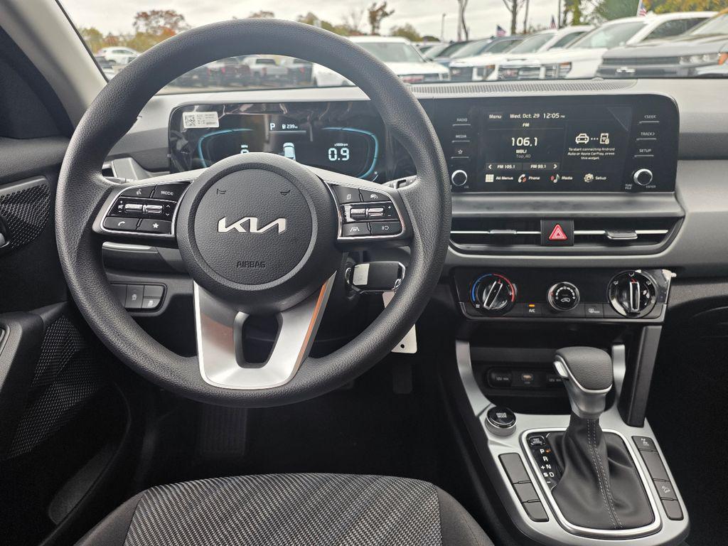 used 2025 Kia Seltos car, priced at $23,179