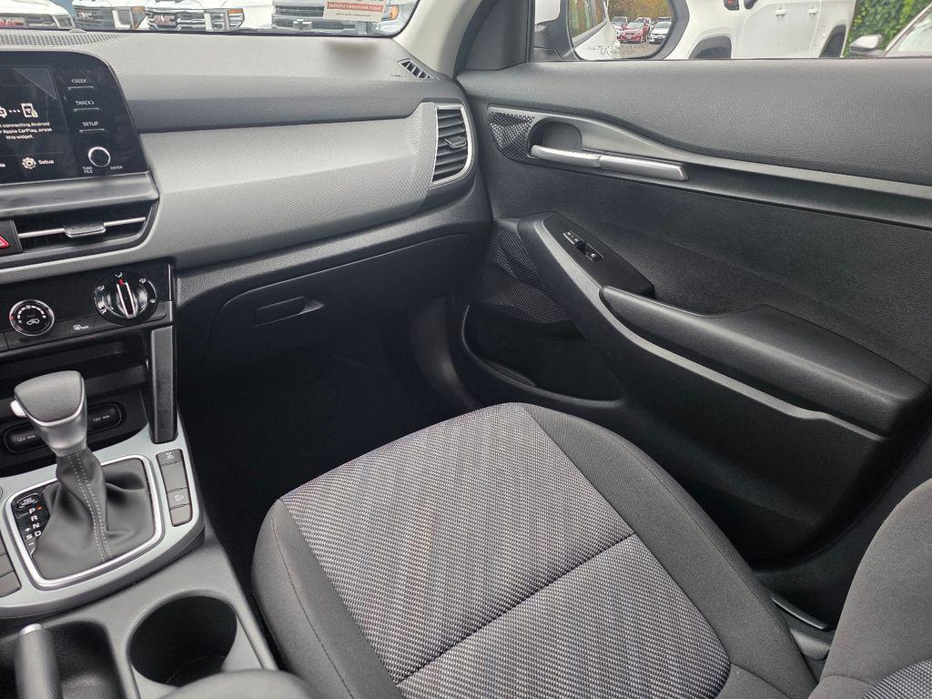 used 2025 Kia Seltos car, priced at $23,179