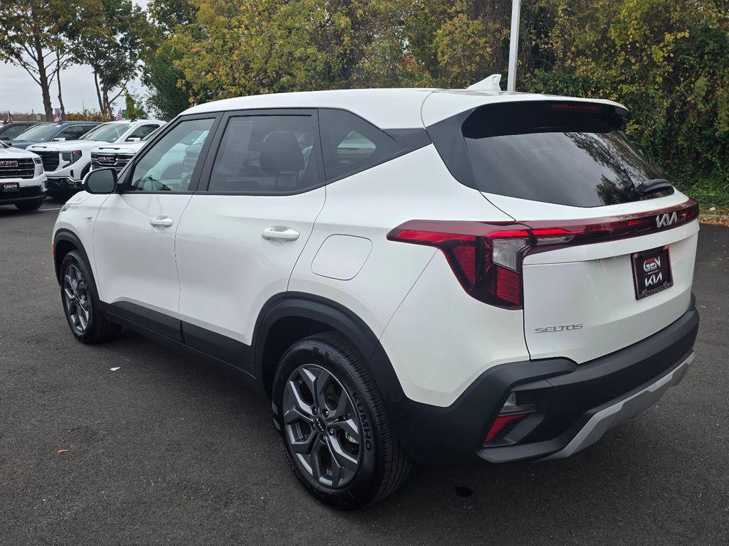 used 2025 Kia Seltos car, priced at $23,179