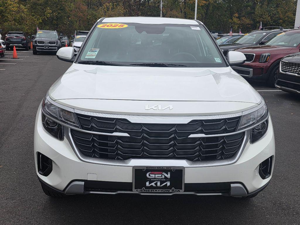 used 2025 Kia Seltos car, priced at $23,179