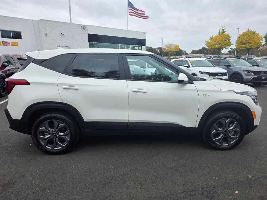 used 2025 Kia Seltos car, priced at $23,179