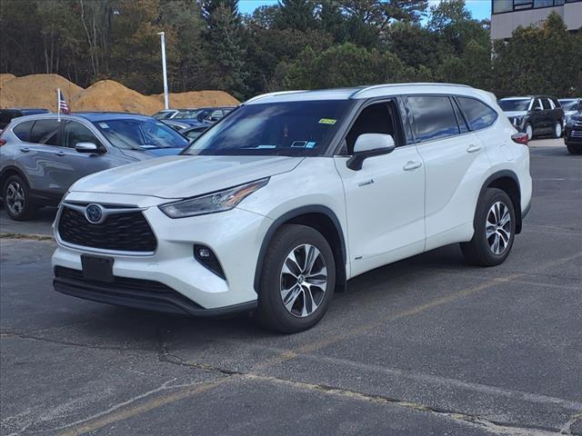 used 2021 Toyota Highlander Hybrid car, priced at $33,365