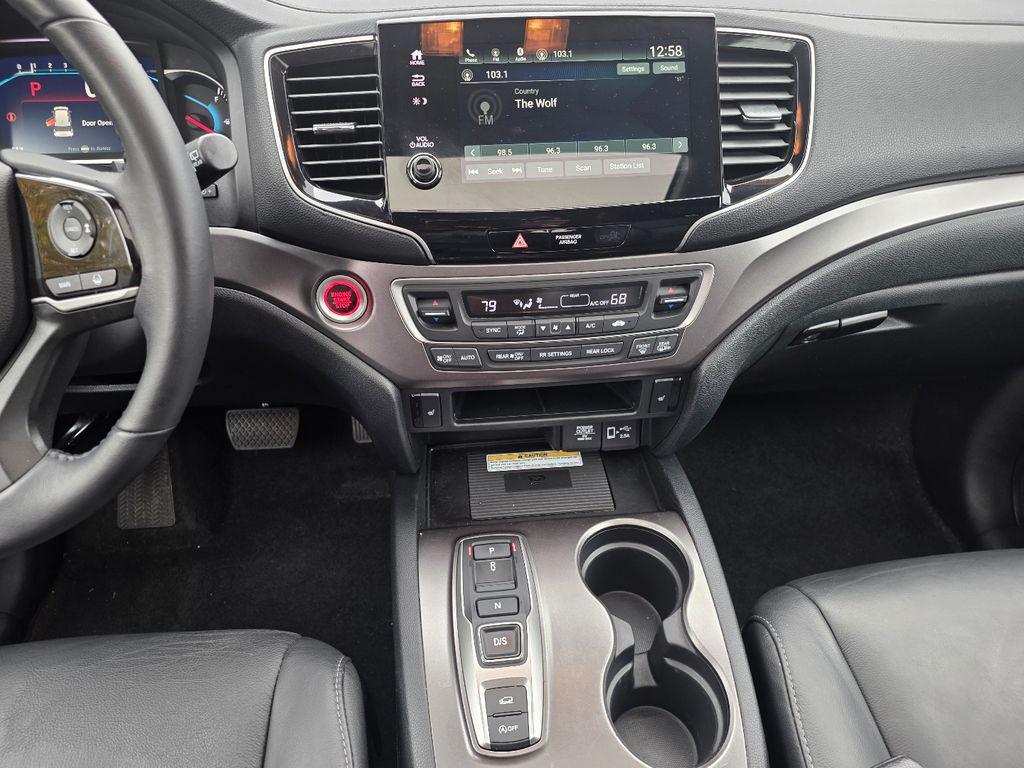 used 2022 Honda Pilot car, priced at $28,550