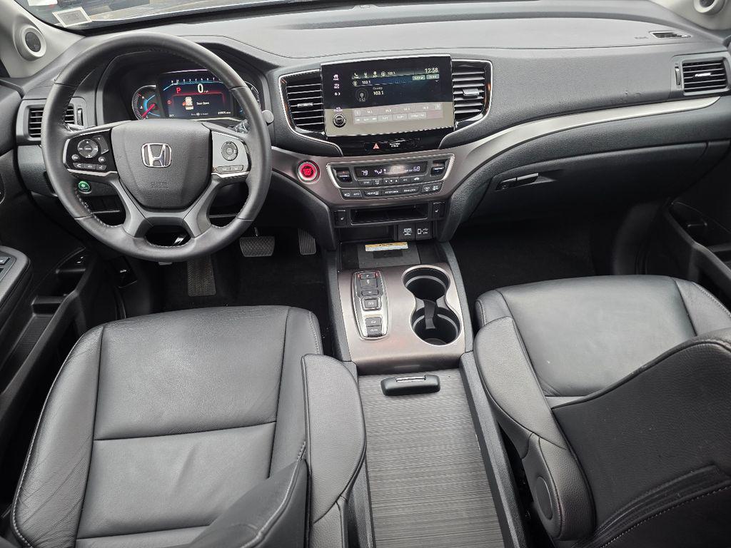 used 2022 Honda Pilot car, priced at $28,550