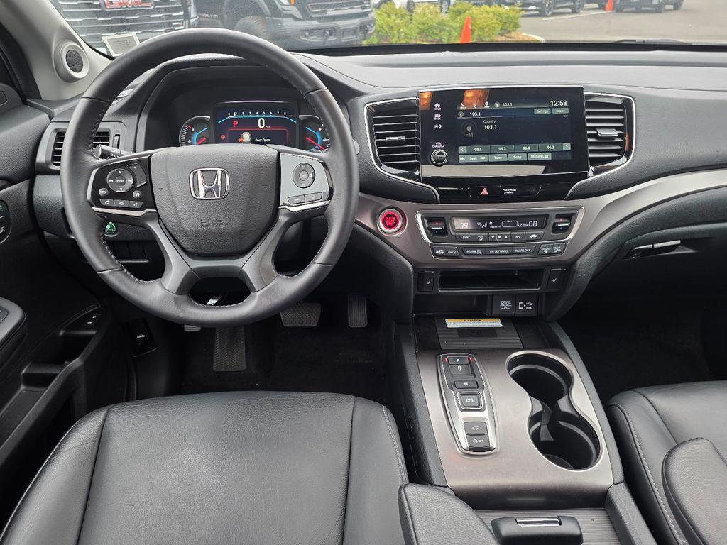 used 2022 Honda Pilot car, priced at $28,550