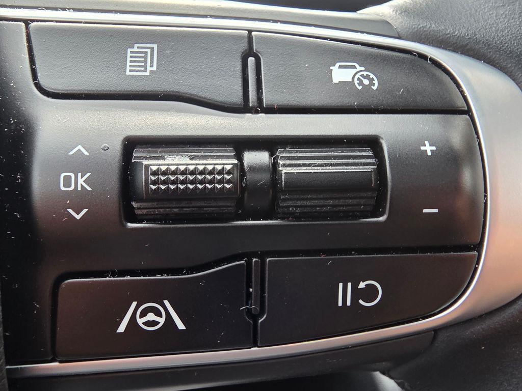 used 2025 Kia Sportage car, priced at $28,717
