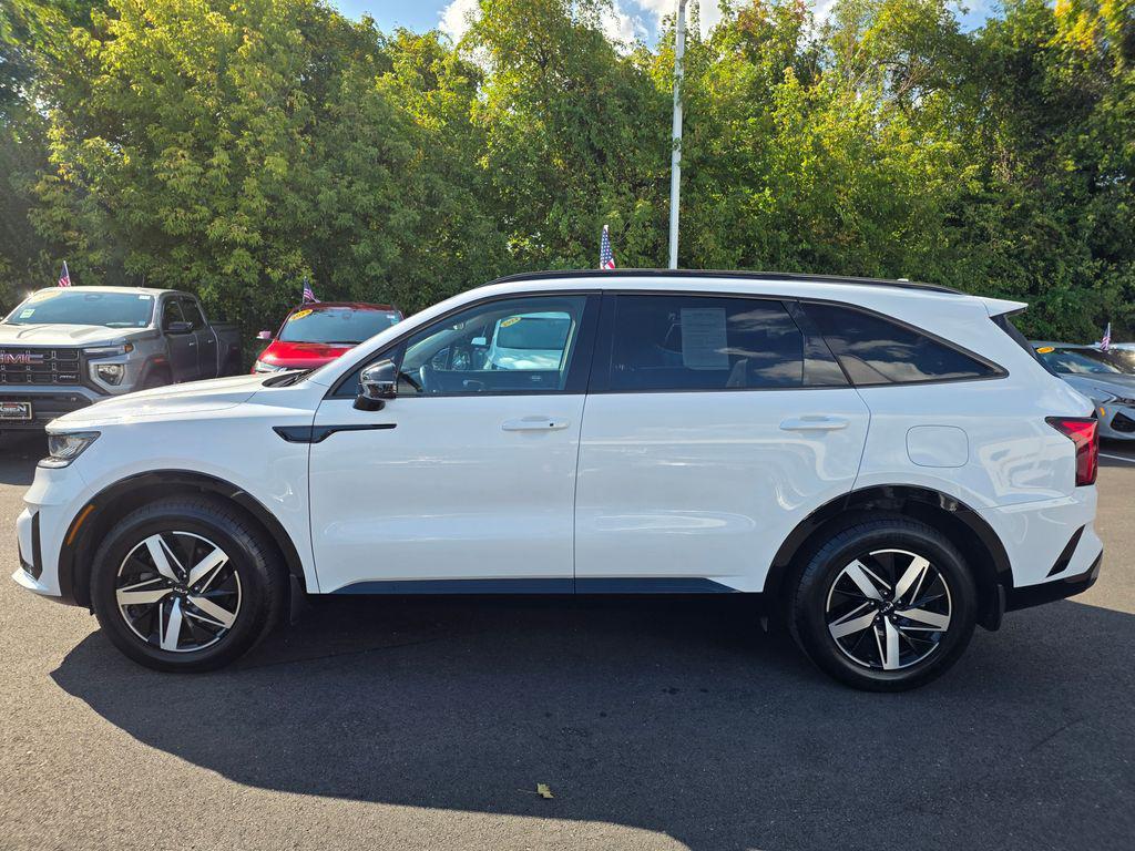 used 2022 Kia Sorento car, priced at $22,529