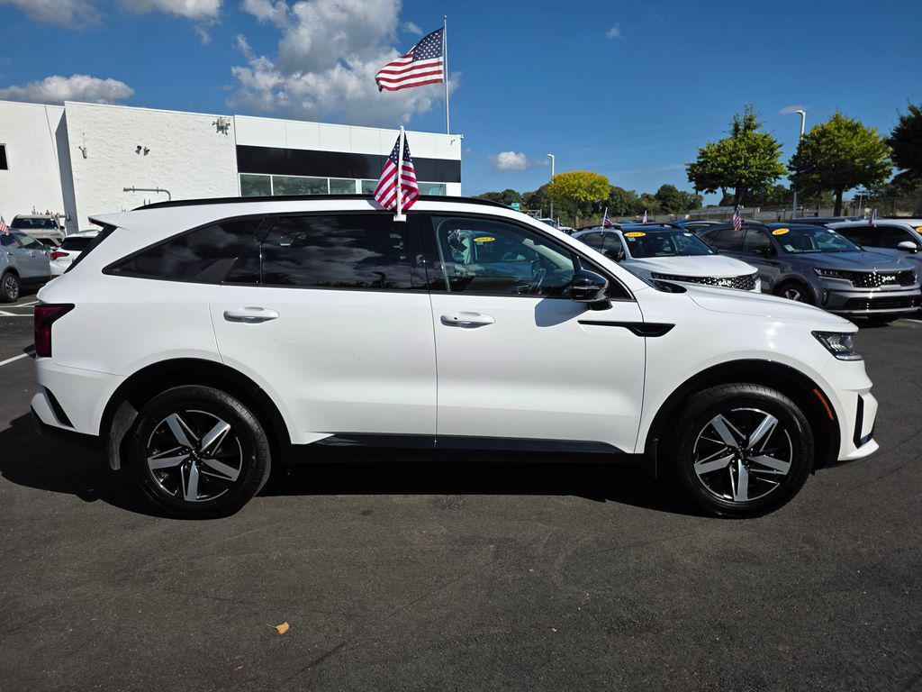 used 2022 Kia Sorento car, priced at $22,529