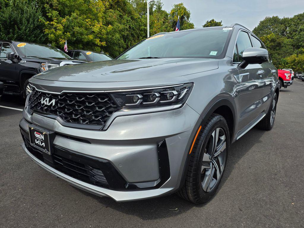 used 2023 Kia Sorento Hybrid car, priced at $25,727
