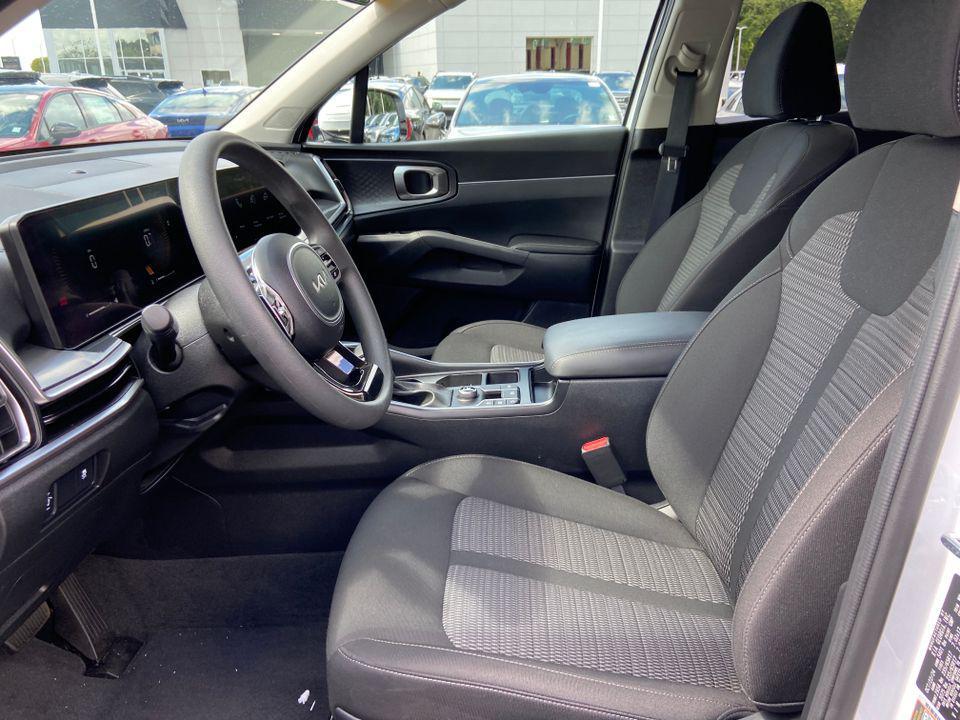 used 2025 Kia Sorento car, priced at $25,843