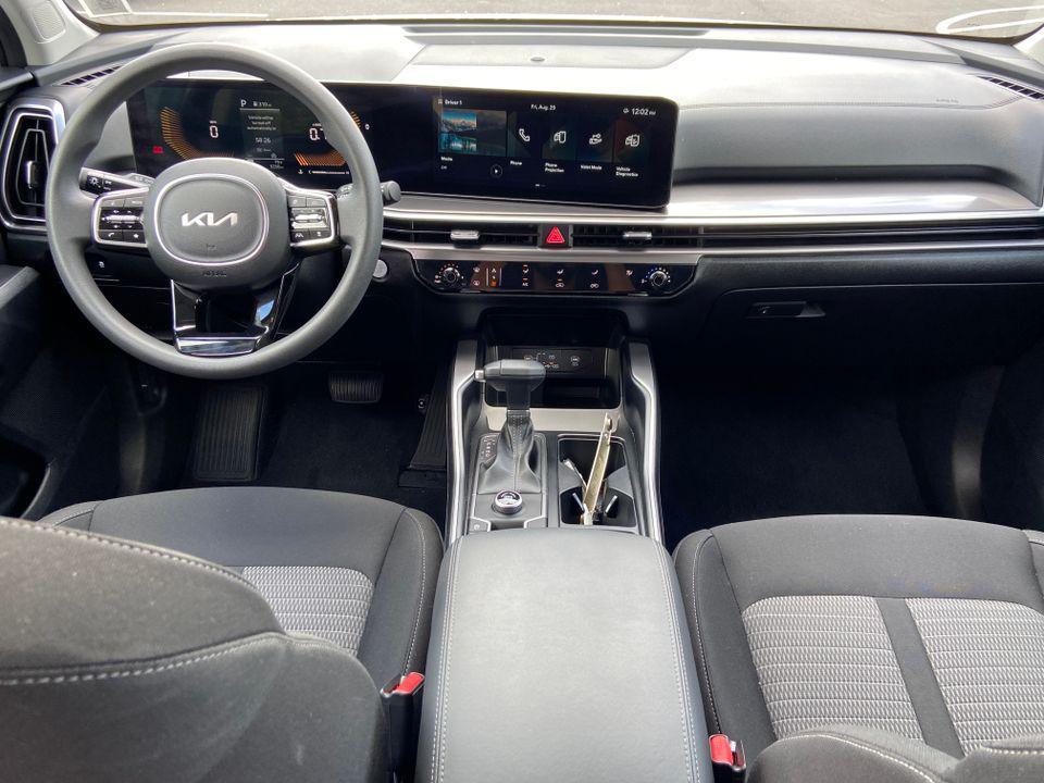 used 2025 Kia Sorento car, priced at $25,843