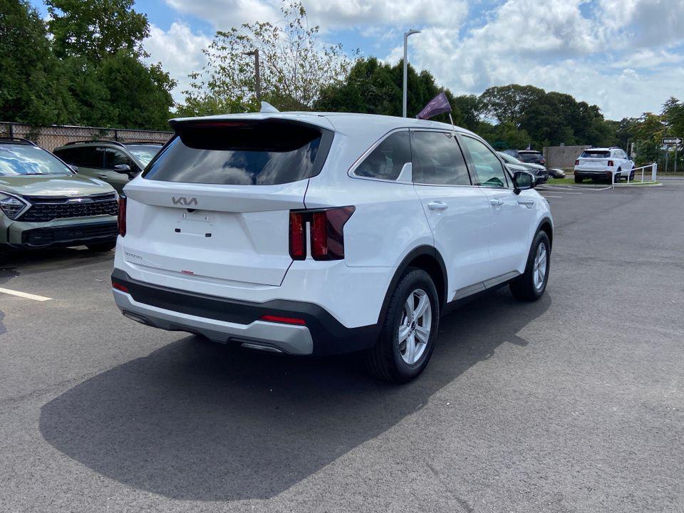 used 2025 Kia Sorento car, priced at $25,843