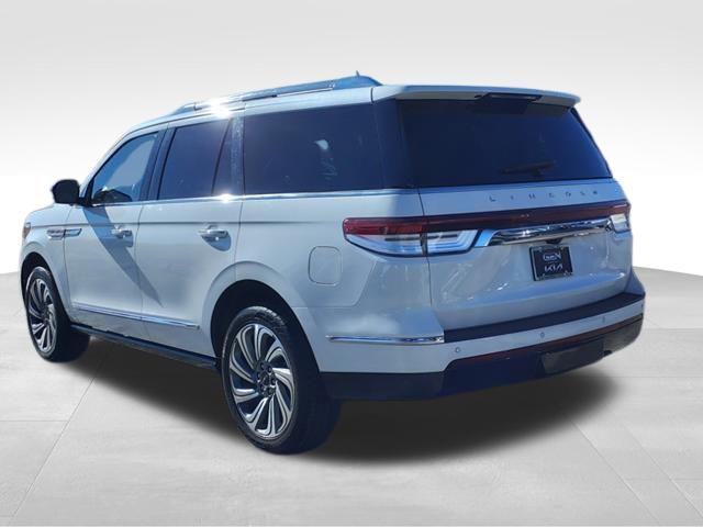 used 2022 Lincoln Navigator car, priced at $48,910