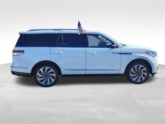 used 2022 Lincoln Navigator car, priced at $48,910