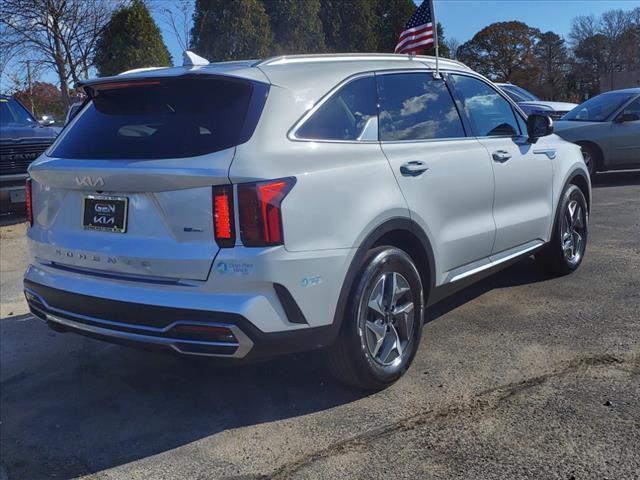 used 2022 Kia Sorento Hybrid car, priced at $29,494