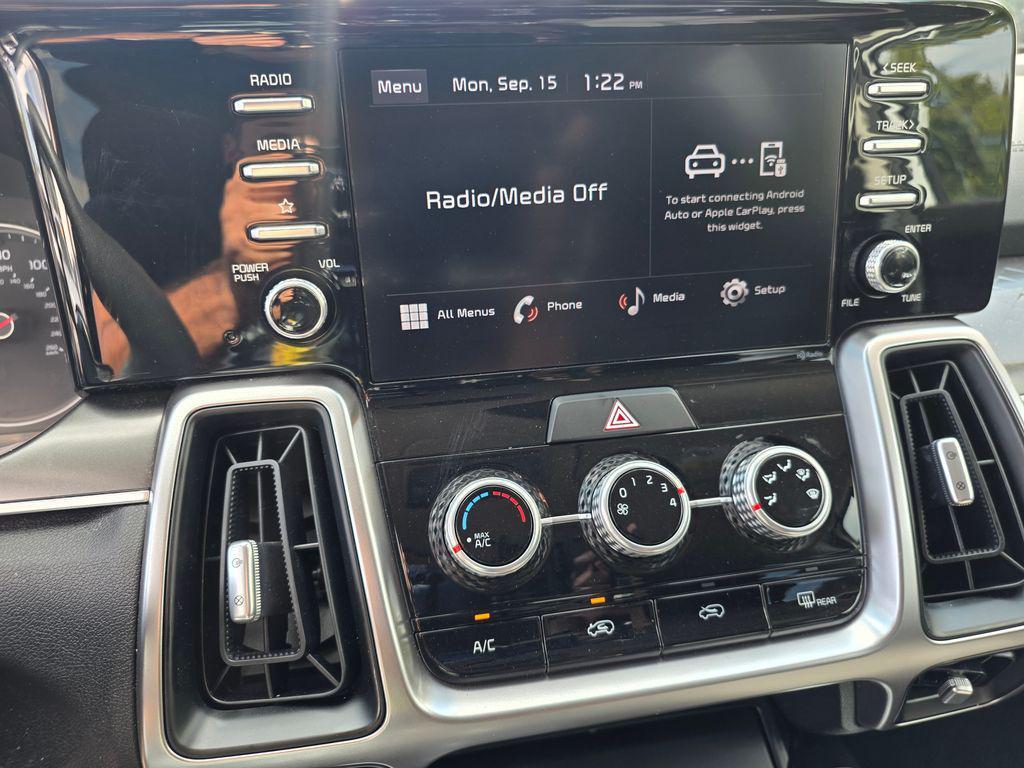 used 2022 Kia Sorento car, priced at $22,150