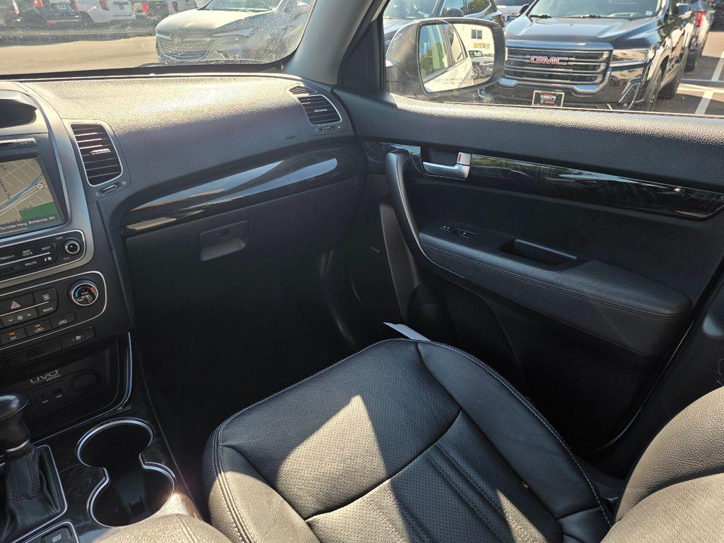 used 2014 Kia Sorento car, priced at $10,995