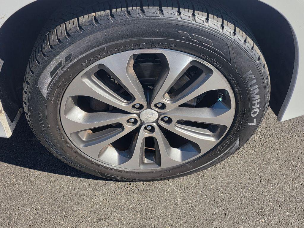 used 2014 Kia Sorento car, priced at $10,995