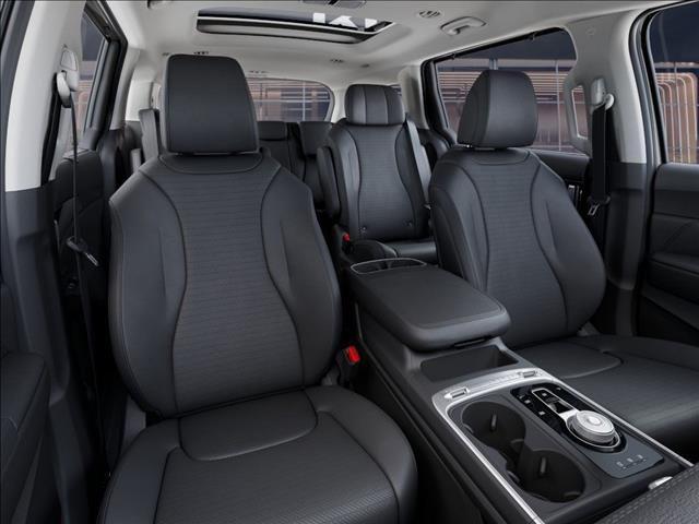 new 2025 Kia Carnival Hybrid car, priced at $53,630