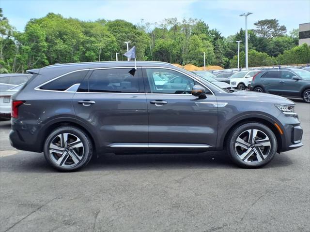 used 2023 Kia Sorento Hybrid car, priced at $33,013