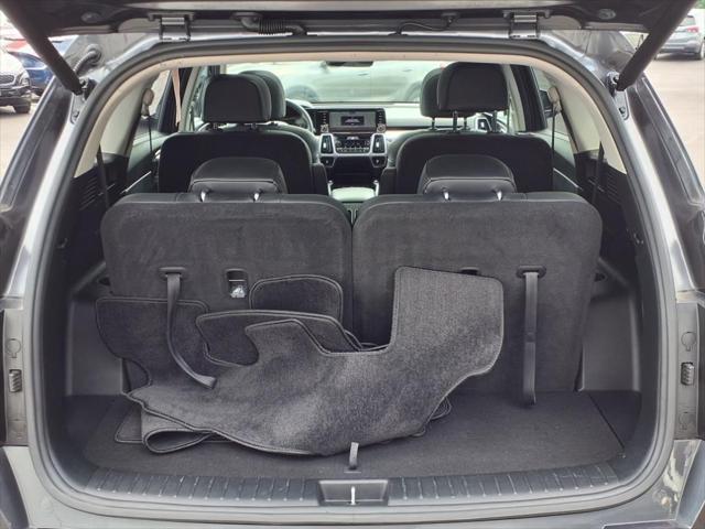 used 2023 Kia Sorento Hybrid car, priced at $33,013