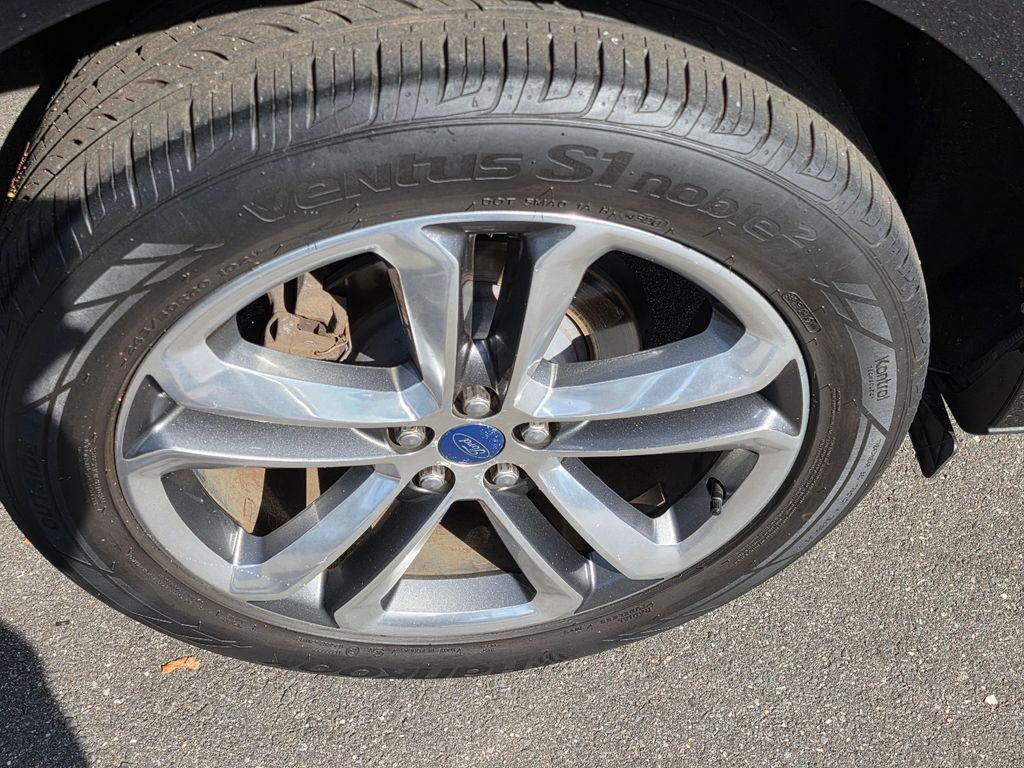 used 2015 Ford Edge car, priced at $16,500