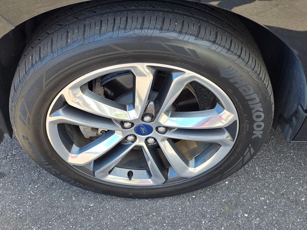 used 2015 Ford Edge car, priced at $16,500