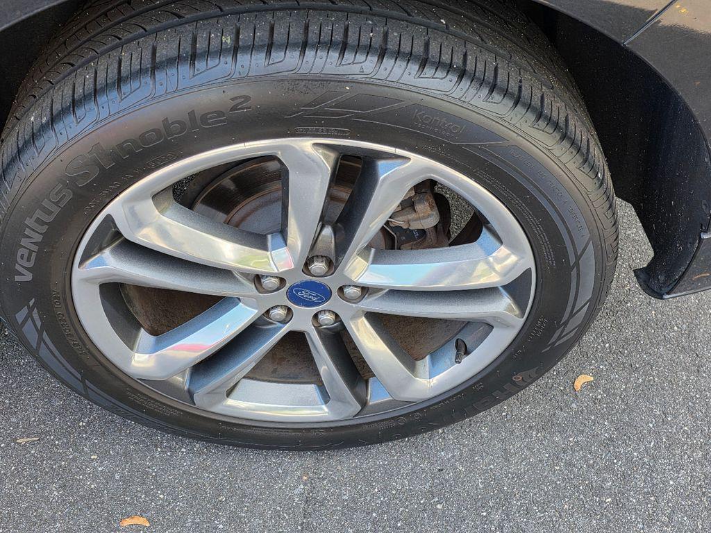 used 2015 Ford Edge car, priced at $16,500