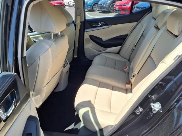 used 2022 Nissan Maxima car, priced at $23,271