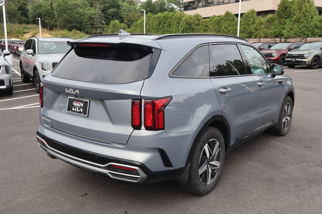 used 2023 Kia Sorento car, priced at $22,995