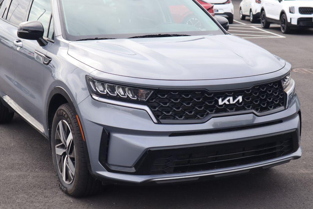 used 2023 Kia Sorento car, priced at $22,995