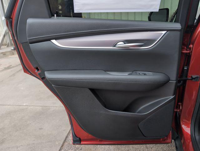 new 2025 Cadillac XT5 car, priced at $49,015