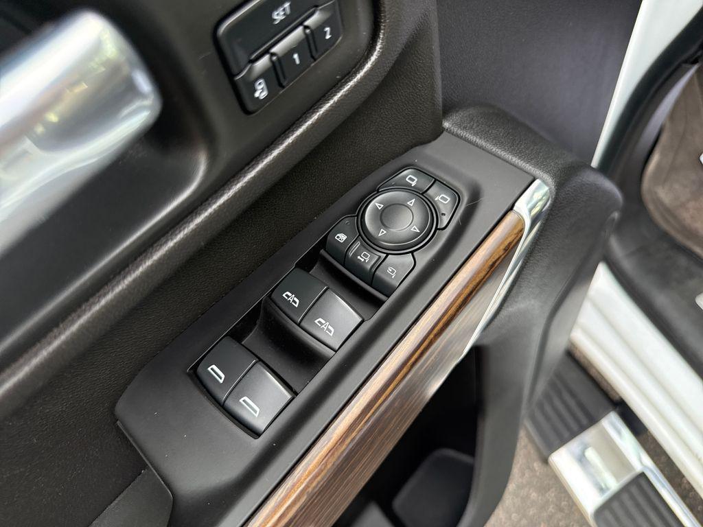 used 2022 Chevrolet Silverado 3500 car, priced at $60,927