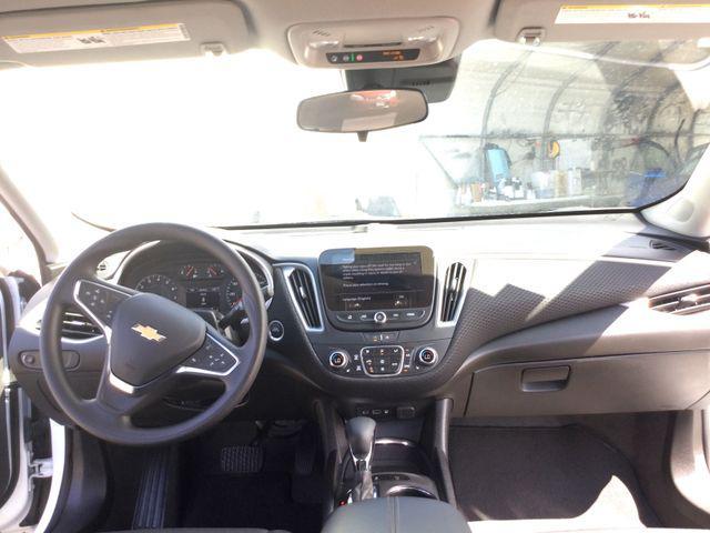 new 2024 Chevrolet Malibu car, priced at $29,195