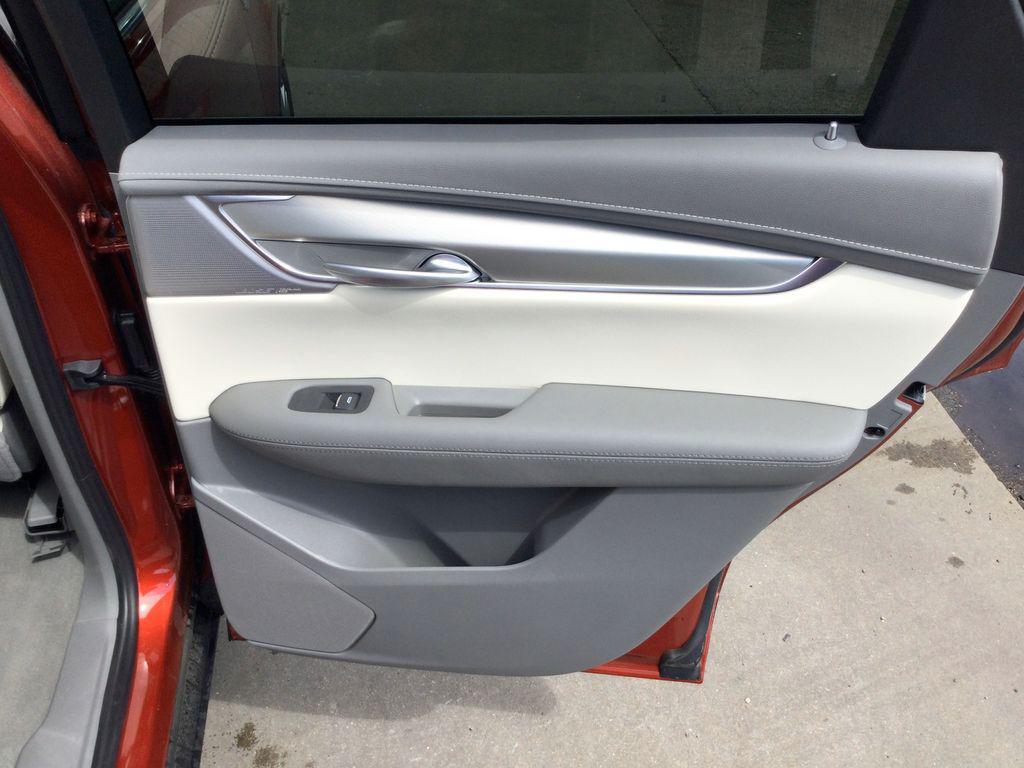 new 2025 Cadillac XT5 car, priced at $56,590