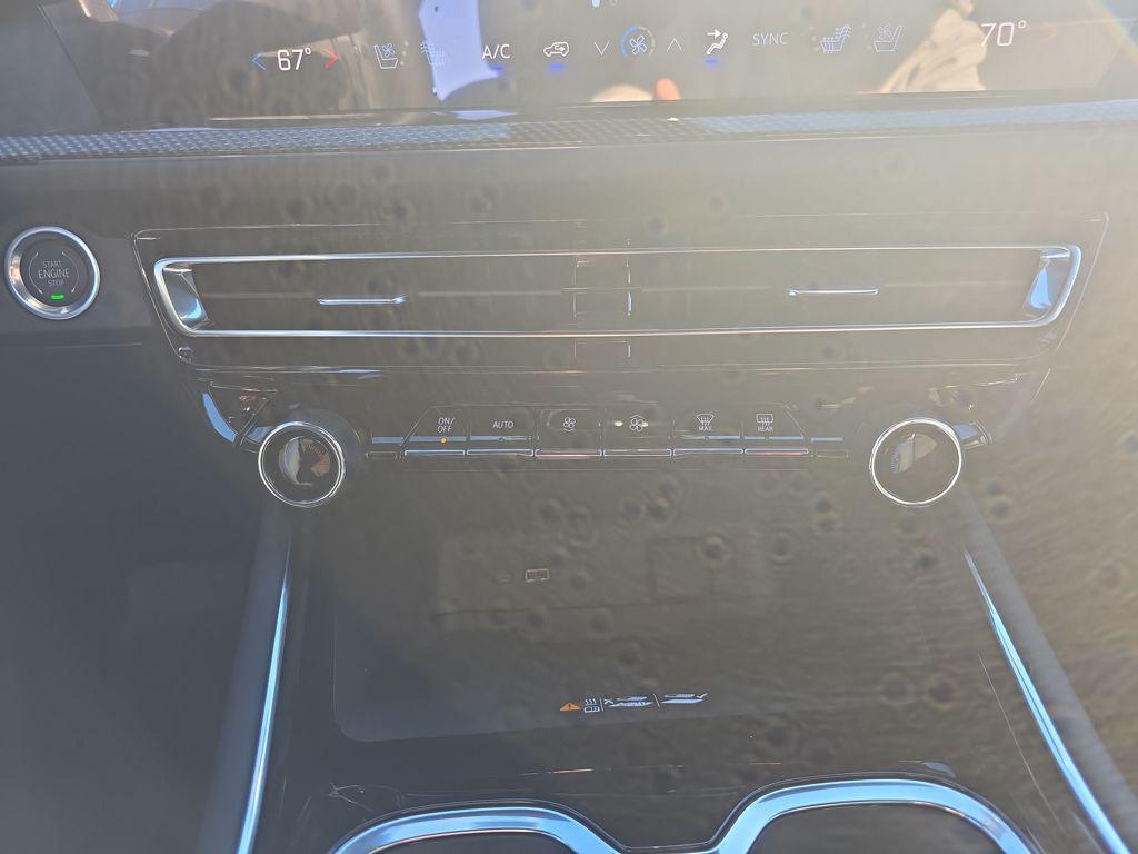 new 2026 Chevrolet Traverse car, priced at $62,210