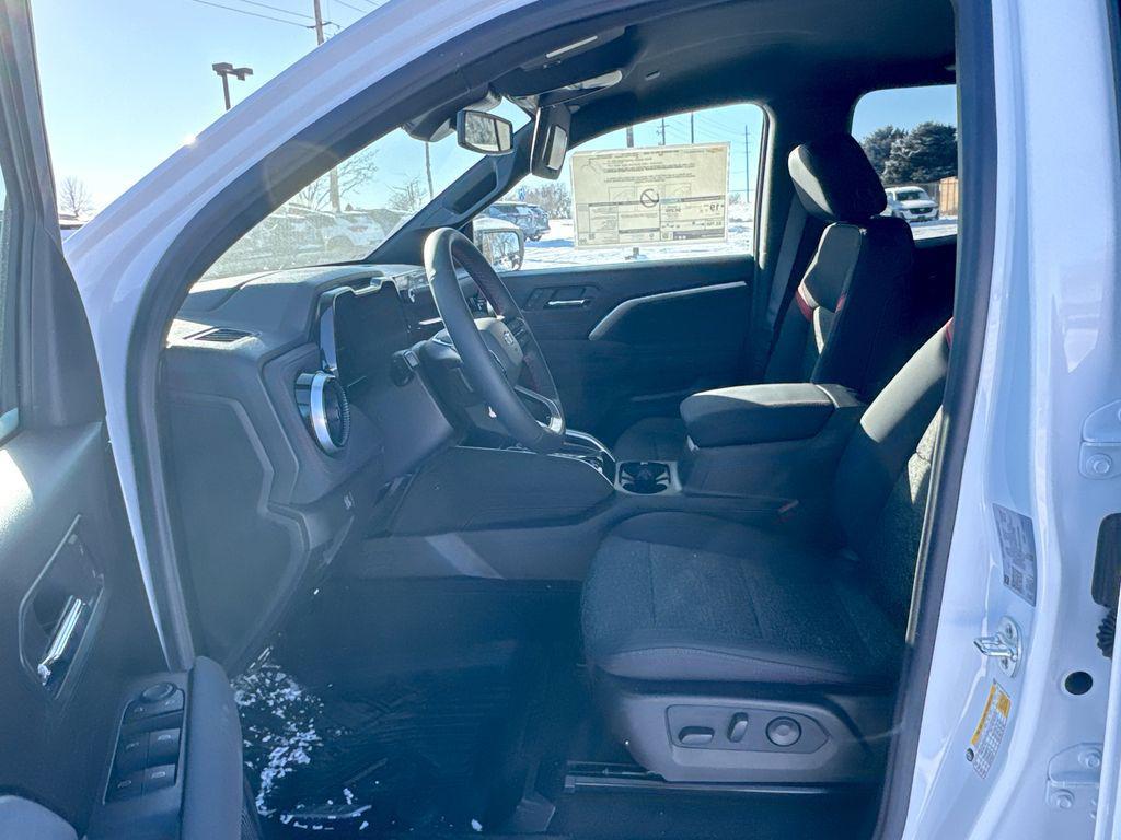 new 2025 Chevrolet Colorado car, priced at $40,818