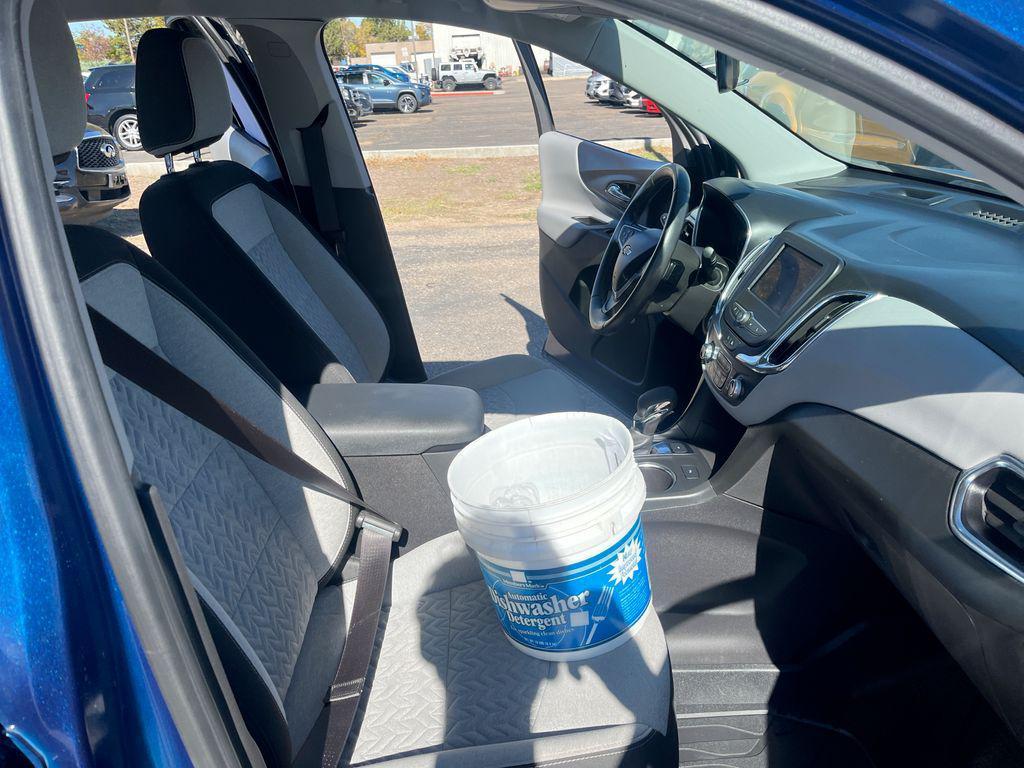 used 2022 Chevrolet Equinox car, priced at $19,782