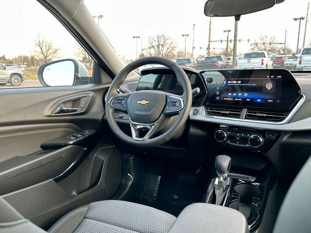 new 2025 Chevrolet Trax car, priced at $25,880